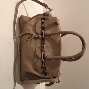 Santana tan handbag